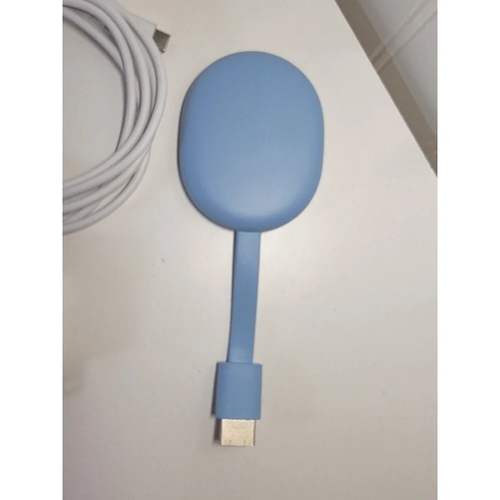 Google Chromecast Media Streamer 4K With Google TV Sky Blue & Remote GZRNL